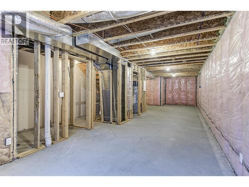 2745 Hewl Road, West Kelowna, BC - Indoor Photo Showing Basement