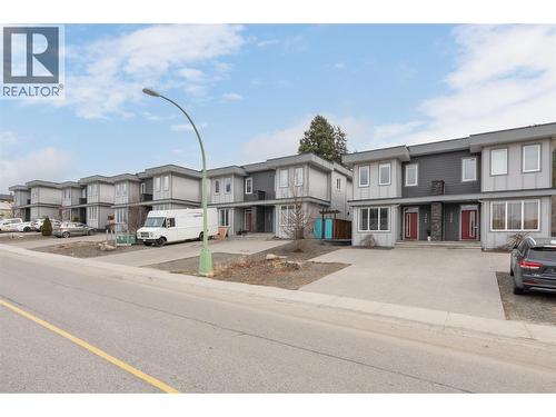 2745 Hewl Road, West Kelowna, BC - Outdoor With Facade