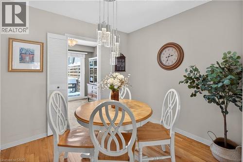 3049 Glencrest Road Unit# 31, Burlington, ON - Indoor Photo Showing Dining Room