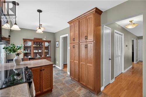 3049 Glencrest Road Unit# 31, Burlington, ON - Indoor Photo Showing Other Room