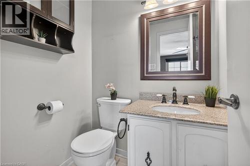 2 PIECE - 3049 Glencrest Road Unit# 31, Burlington, ON - Indoor Photo Showing Bathroom