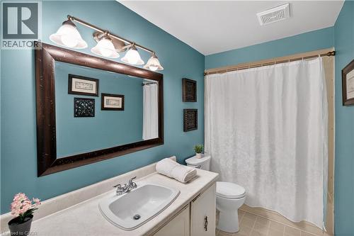 4 PIECE - 3049 Glencrest Road Unit# 31, Burlington, ON - Indoor Photo Showing Bathroom