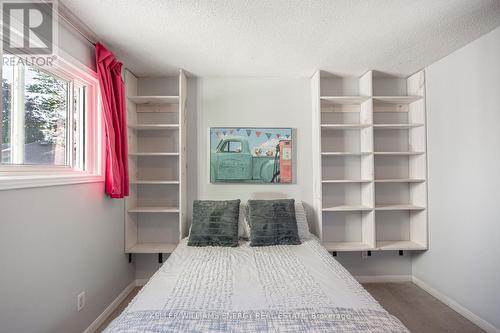 17 Barrow Court, Whitby (Lynde Creek), ON - Indoor Photo Showing Bedroom