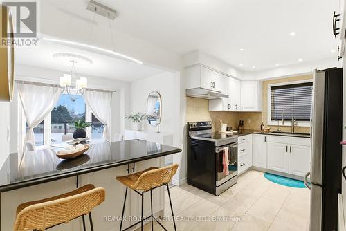 3 Corral Court, Whitby (Blue Grass Meadows), ON - Indoor Photo Showing Kitchen