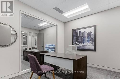 102 Bank Street, Ottawa, ON 