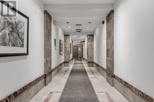 102 Bank Street, Ottawa, ON 