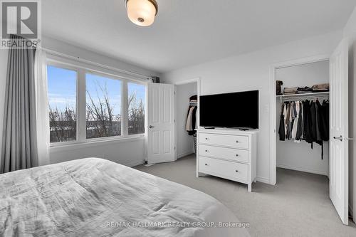 26 Barn Swallow Private, Ottawa, ON - Indoor Photo Showing Bedroom