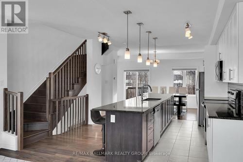 26 Barn Swallow Private, Ottawa, ON - Indoor Photo Showing Kitchen With Upgraded Kitchen