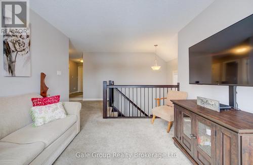 117 Juno Crescent, Woodstock (Woodstock - North), ON - Indoor Photo Showing Other Room