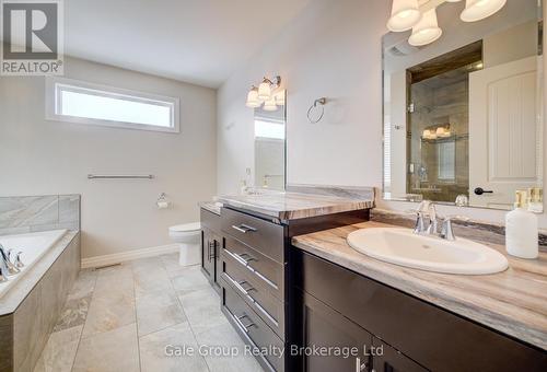 117 Juno Crescent, Woodstock (Woodstock - North), ON - Indoor Photo Showing Bathroom