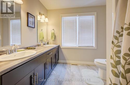117 Juno Crescent, Woodstock (Woodstock - North), ON - Indoor Photo Showing Bathroom