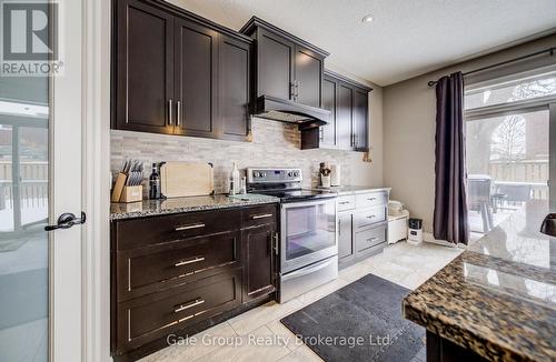 117 Juno Crescent, Woodstock (Woodstock - North), ON - Indoor Photo Showing Kitchen