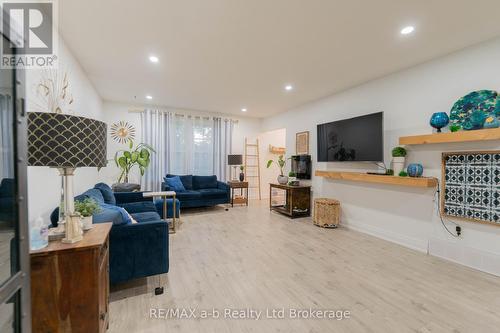 6 Camdon Court, Tillsonburg, ON - Indoor