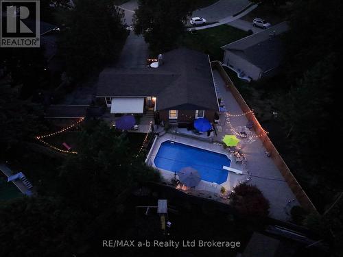 6 Camdon Court, Tillsonburg, ON - Outdoor With In Ground Pool