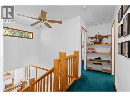 9245 Paradise Road, Kelowna, BC - Indoor Photo Showing Other Room
