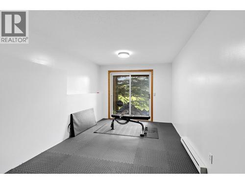 Flex room in basement - 9245 Paradise Road, Kelowna, BC - Indoor Photo Showing Other Room