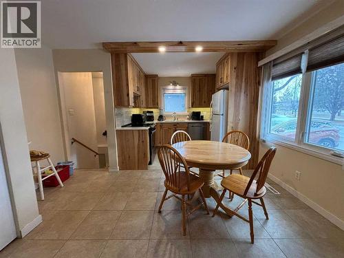 2407 5 Avenue N, Lethbridge, AB - Indoor Photo Showing Dining Room
