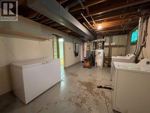 2407 5 Avenue N, Lethbridge, AB - Indoor Photo Showing Laundry Room
