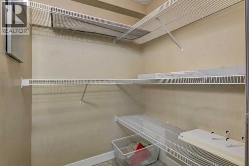 207, 111 14 Avenue Se, Calgary, AB - Indoor With Storage