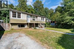 2212 OLD DOLLARTON ROAD  North Vancouver, BC V7H 1A8