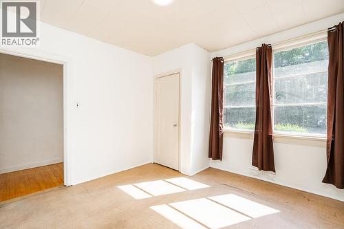 2212 Old Dollarton Road, North Vancouver, BC 