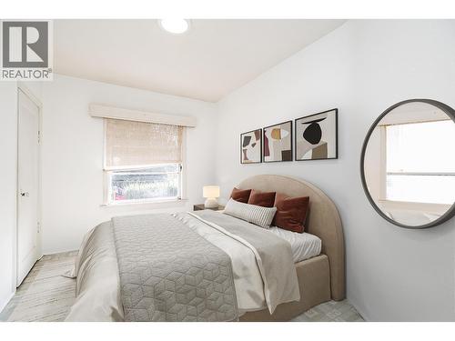 2212 Old Dollarton Road, North Vancouver, BC 