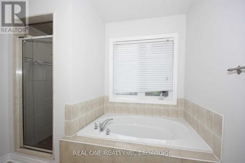116 Mistywood Crescent, Vaughan, ON - Indoor Photo Showing Bathroom
