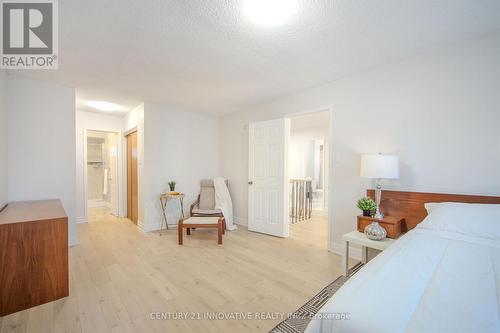 20 Muirbank Boulevard, Toronto, ON - Indoor Photo Showing Bedroom