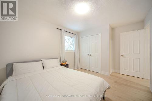20 Muirbank Boulevard, Toronto, ON - Indoor Photo Showing Bedroom