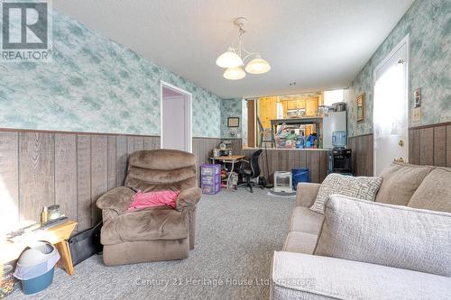 249 Macdonald Drive, Woodstock (Woodstock - North), ON - Indoor