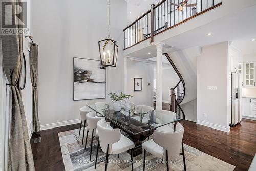 48 Stonecliffe Crescent, Aurora, ON - Indoor Photo Showing Dining Room