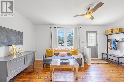 5520 County Road 90 Road, Springwater, ON - Indoor