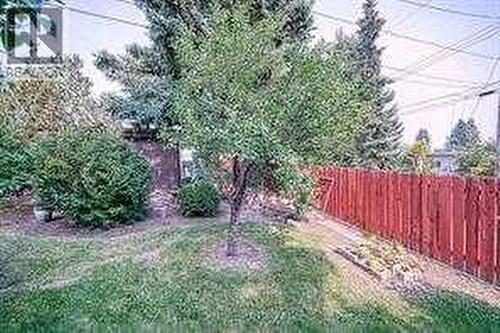 10212 8 Street Sw, Calgary, AB - Outdoor
