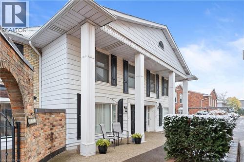 2058 Brant Street Unit# 3, Burlington, ON - Outdoor