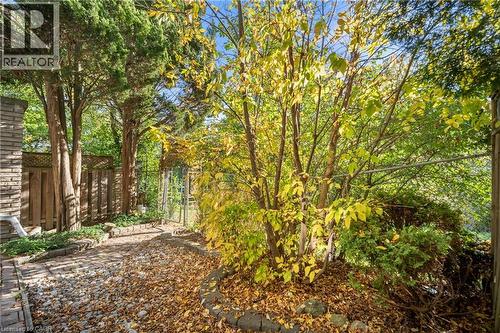 2058 Brant Street Unit# 3, Burlington, ON - Outdoor