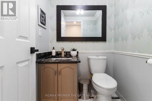28 Kelso Crescent, Vaughan, ON - Indoor Photo Showing Bathroom