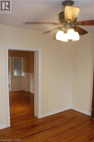 29 Oxford Street, Hamilton, ON - Indoor Photo Showing Other Room