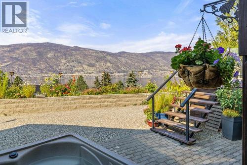 2245 Bennett Road, Kelowna, BC - Outdoor