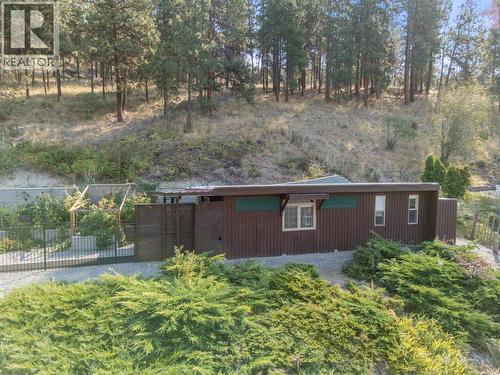 2245 Bennett Road, Kelowna, BC - Outdoor