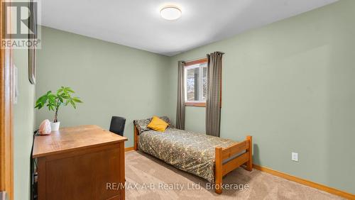 184 Henry Street, West Perth (Mitchell), ON - Indoor Photo Showing Bedroom