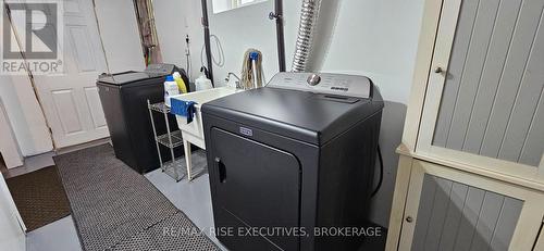 1453 Woodfield Crescent, Kingston (City Northwest), ON - Indoor Photo Showing Laundry Room