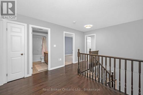 23 Bellflower Boulevard, Hamilton, ON - Indoor Photo Showing Other Room