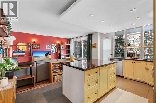 302, 3316 Rideau Place Sw, Calgary, AB - Indoor Photo Showing Kitchen