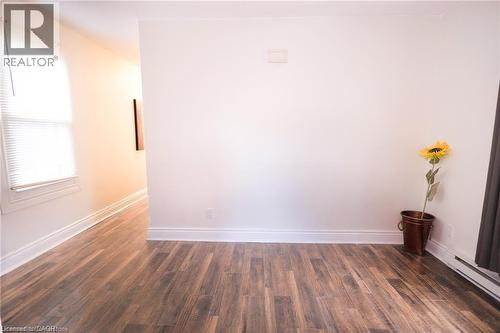 11 Perry Street, St. Catharines, ON - Indoor Photo Showing Other Room
