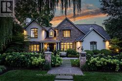 347 CHARTWELL ROAD  Oakville (Mo Morrison), ON L6J 4A2