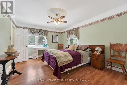 2377 Ramsay Con 7B Avenue S, Mississippi Mills, ON - Indoor Photo Showing Bedroom