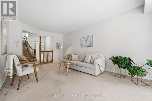 23 Pemberton Crescent, Ottawa, ON - Indoor