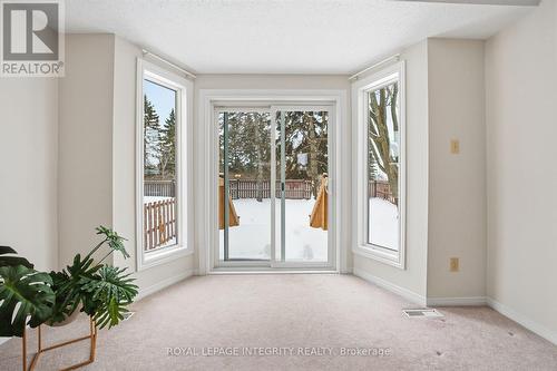 23 Pemberton Crescent, Ottawa, ON - Indoor Photo Showing Other Room