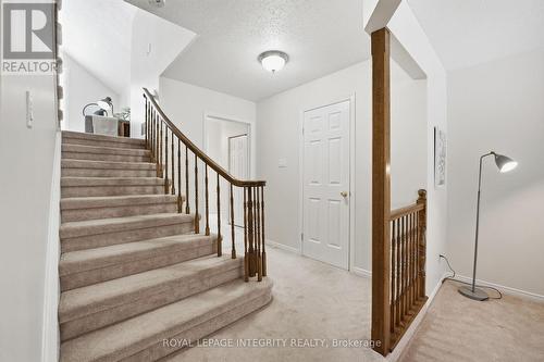 23 Pemberton Crescent, Ottawa, ON - Indoor Photo Showing Other Room