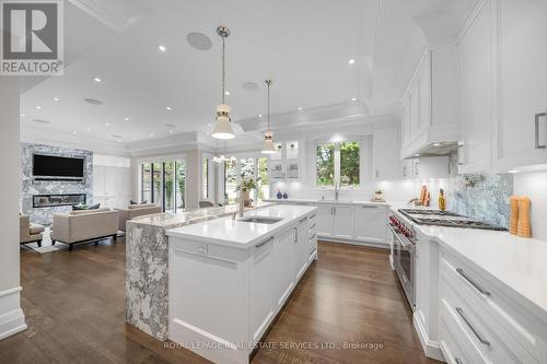 83 Kimbark Boulevard, Toronto, ON - Indoor Photo Showing Kitchen With Upgraded Kitchen